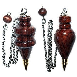 péndulo punta metalica