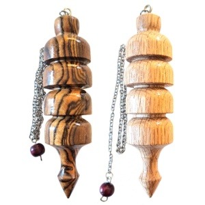 Péndulo enel fabricado en madera